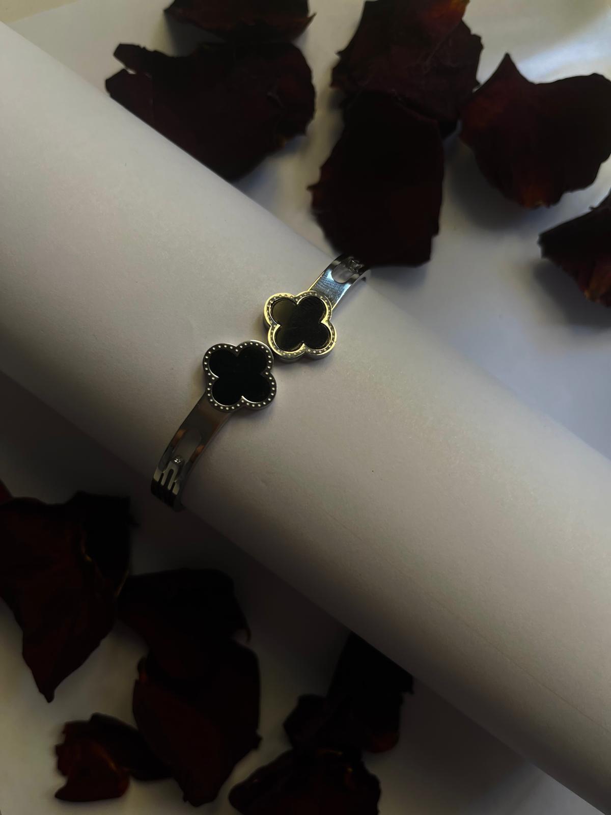 Van Cleef & Arpels İKİLİ YONCA KELEPÇE BİLEKLİK