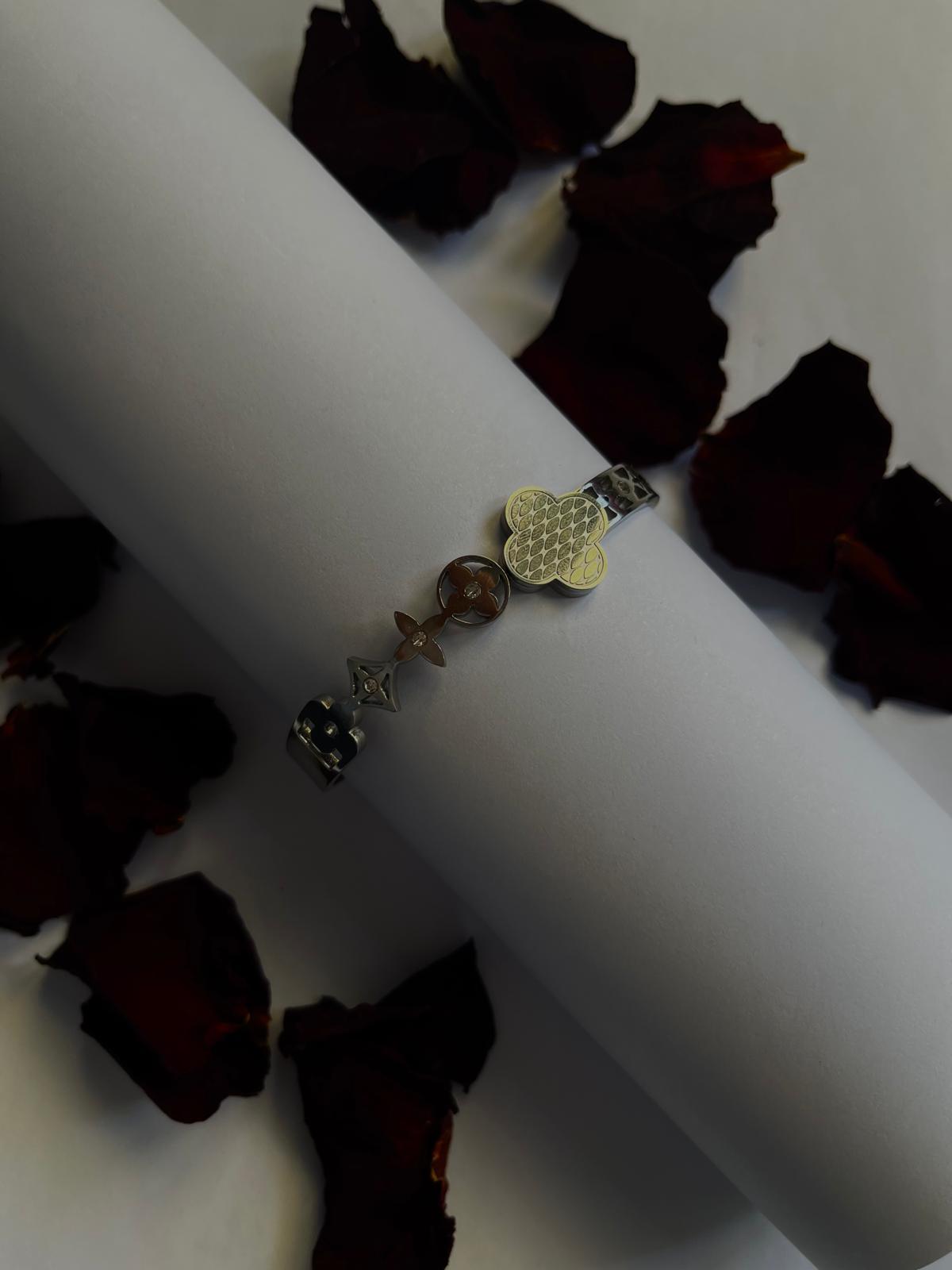 Louis Vuitton KELEPÇE BİLEKLİK